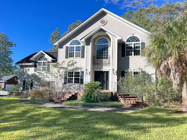 100 Sutton Ln, Goose Creek, SC 29445