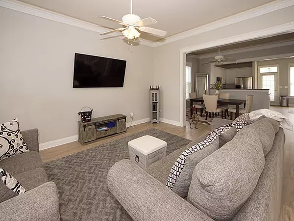 Summerville, SC 29483,103 Hyacinth St