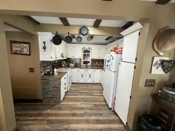 Jamestown, SC 29453,3960 N Highway 17a