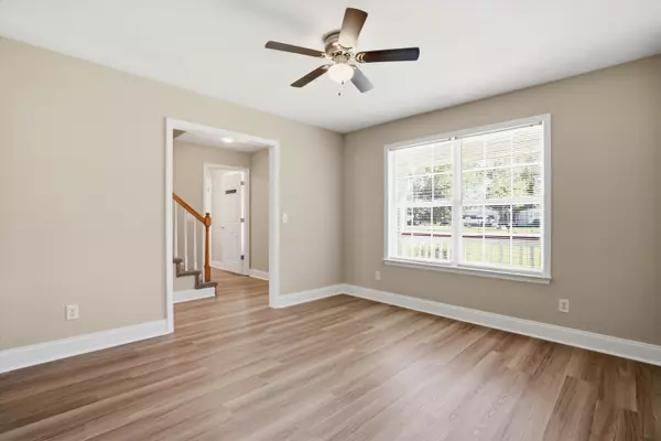 Summerville, SC 29483,238 W Turner St