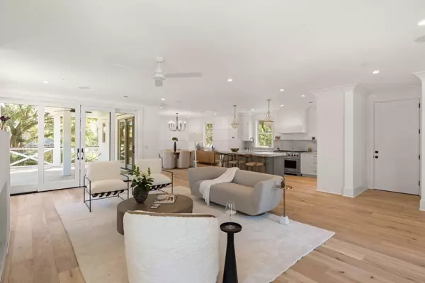 Isle Of Palms, SC 29451,814 Palm Blvd