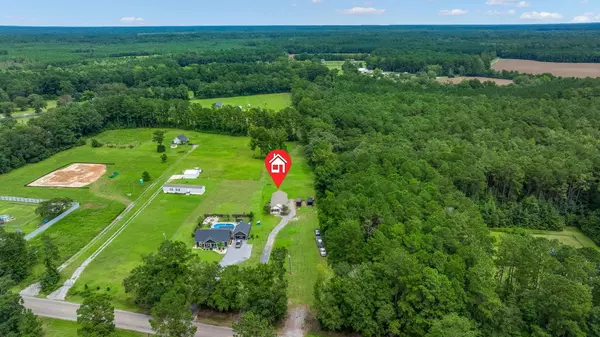 2532 Old Gilliard Rd, Ridgeville, SC 29472