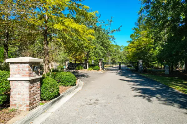 Ravenel, SC 29470,6682 Pepper Grass Trl