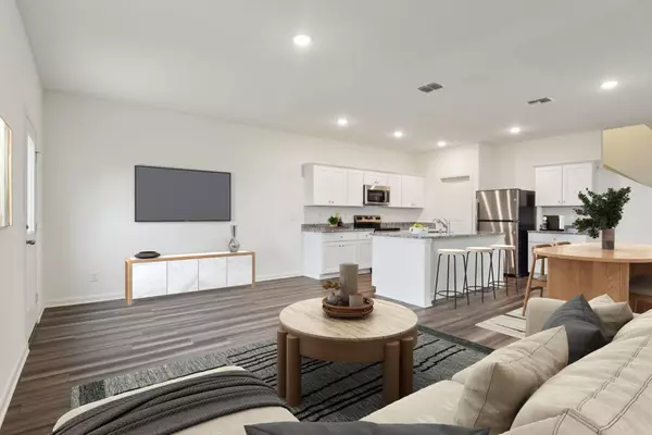 North Charleston, SC 29406,8867 Salamander Rd #9