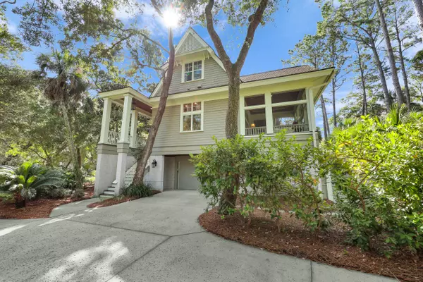 Kiawah Island, SC 29455,28 Burroughs Hall