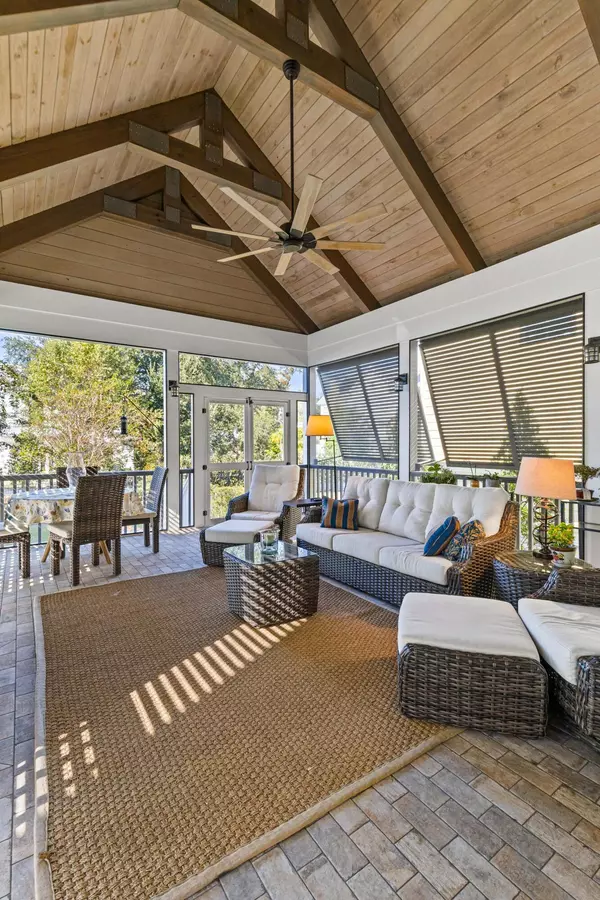 Daniel Island, SC 29492,217 Black Powder Ln