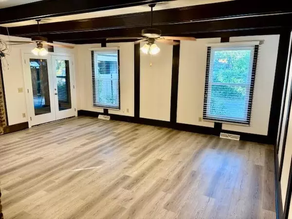 Charleston, SC 29412,675 Ayers Dr