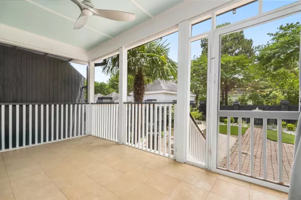 Charleston, SC 29492,861 Center Park St