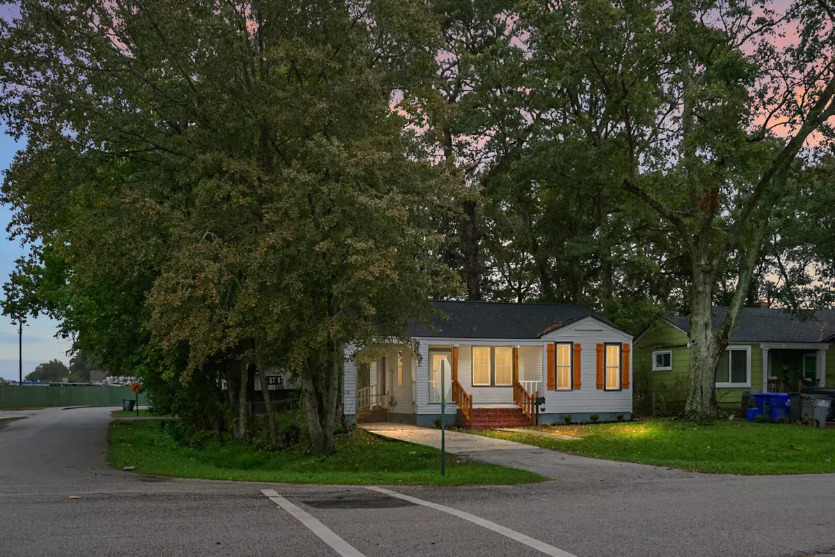 North Charleston, SC 29405,2601 S Allen Dr