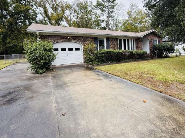 Ladson, SC 29456,226 Loblolly Cir