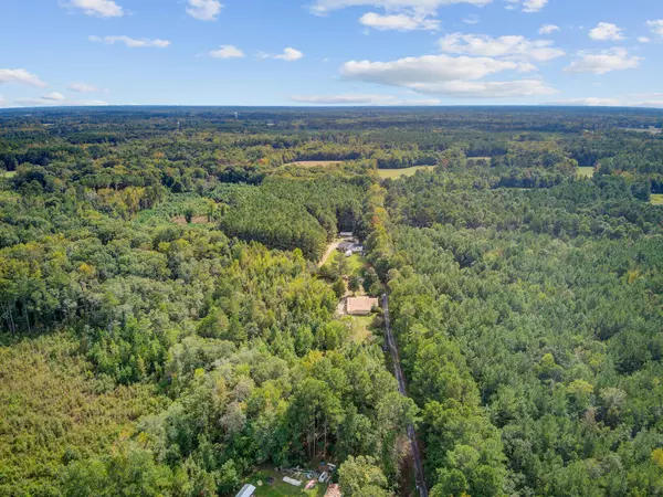 Bowman, SC 29018,226 Smith Ln