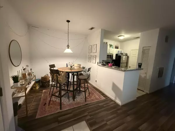 Mount Pleasant, SC 29464,1600 Long Grove Dr #226