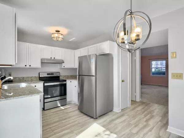 Charleston, SC 29412,21 Rivers Point Row #10c