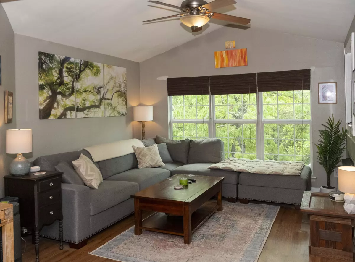 Charleston, SC 29412,700 Daniel Ellis Dr #12303