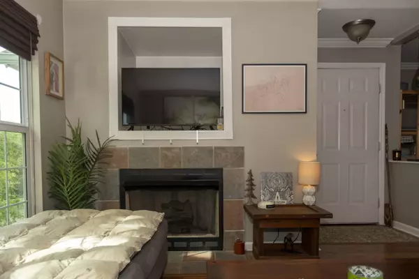 Charleston, SC 29412,700 Daniel Ellis Dr #12303