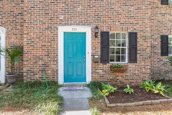 Mount Pleasant, SC 29464,221 Heritage Cir