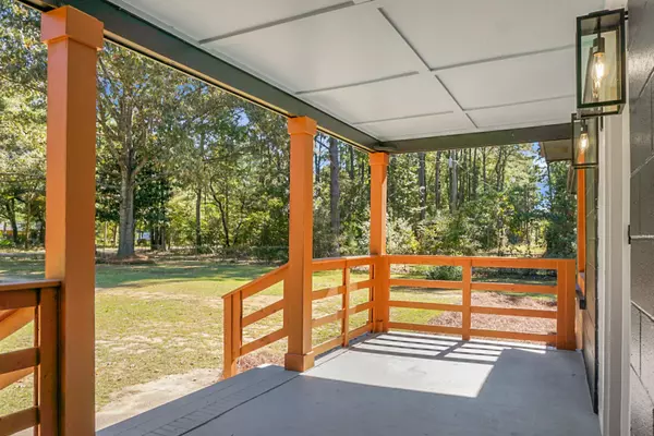 Hollywood, SC 29449,8527 Benjamin Simmons Rd