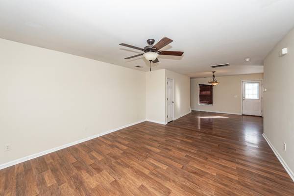 Moncks Corner, SC 29461,303 Cicadas Song