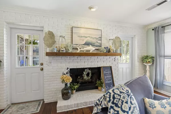 Mount Pleasant, SC 29464,1489 Kinloch Ln