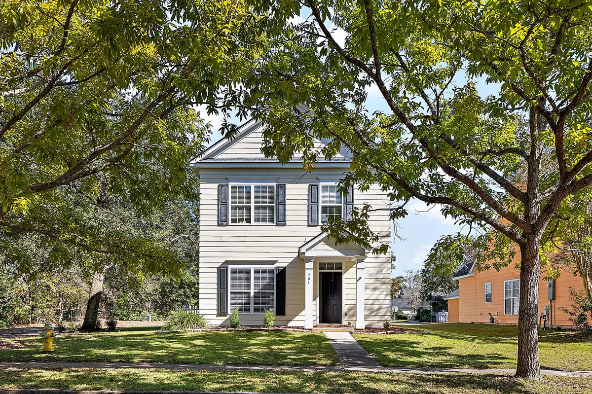 Summerville, SC 29483,201 Pimpernel St