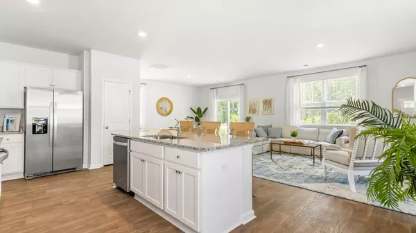 Ravenel, SC 29470,7023 Deanston Dr