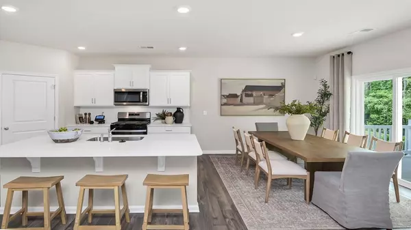 Summerville, SC 29486,565 Lake Ridge Blvd