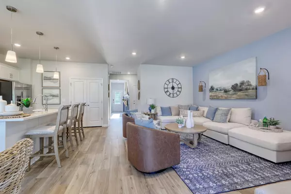 Summerville, SC 29483,313 Casein St