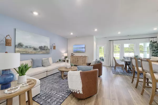 Summerville, SC 29483,313 Casein St