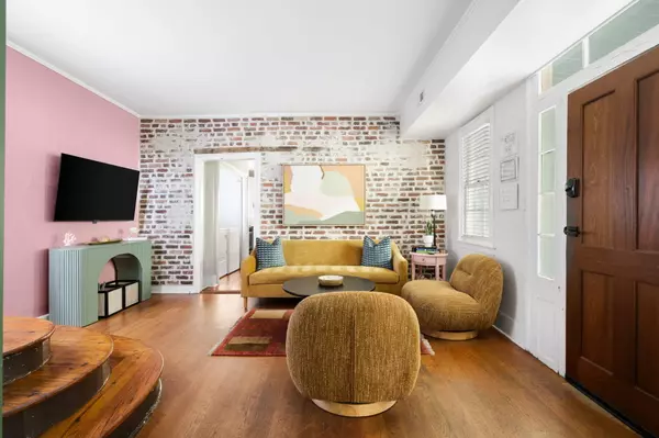 Charleston, SC 29403,69 Spring St #A&B