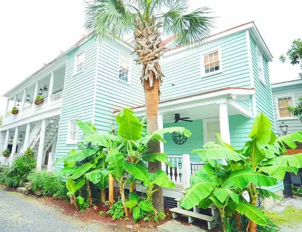 Charleston, SC 29403,71 Spring St #A&B