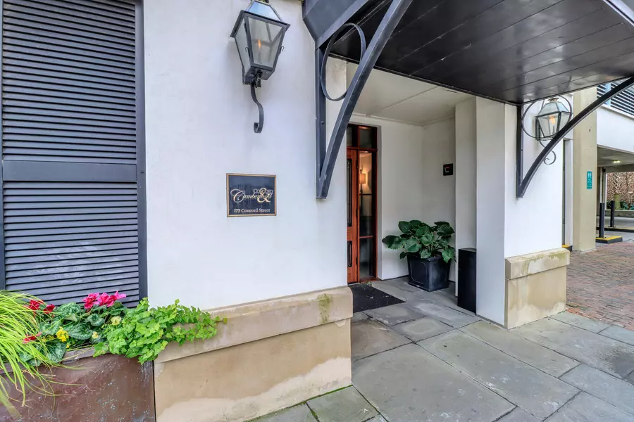 175 Concord St #202, Charleston, SC 29401
