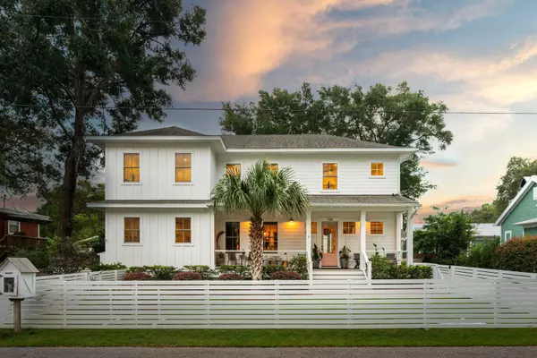 Mount Pleasant, SC 29464,733 Atlantic St