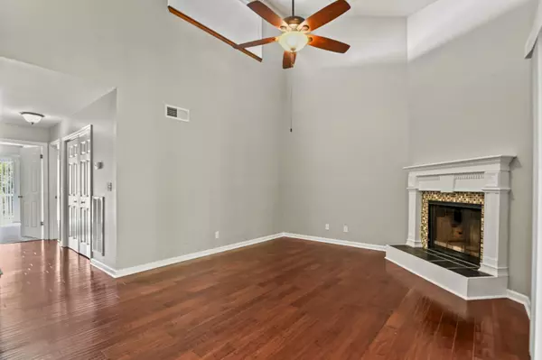 Charleston, SC 29414,2311 Tall Sail Dr #1106