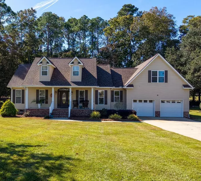 448 Santee Dr, Santee, SC 29142