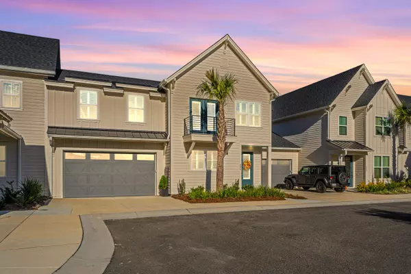 204 Saunter Ct, Johns Island, SC 29455