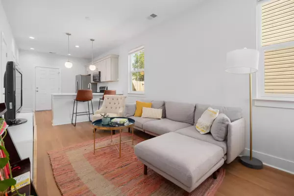 North Charleston, SC 29405,2042 Arbutus Ave