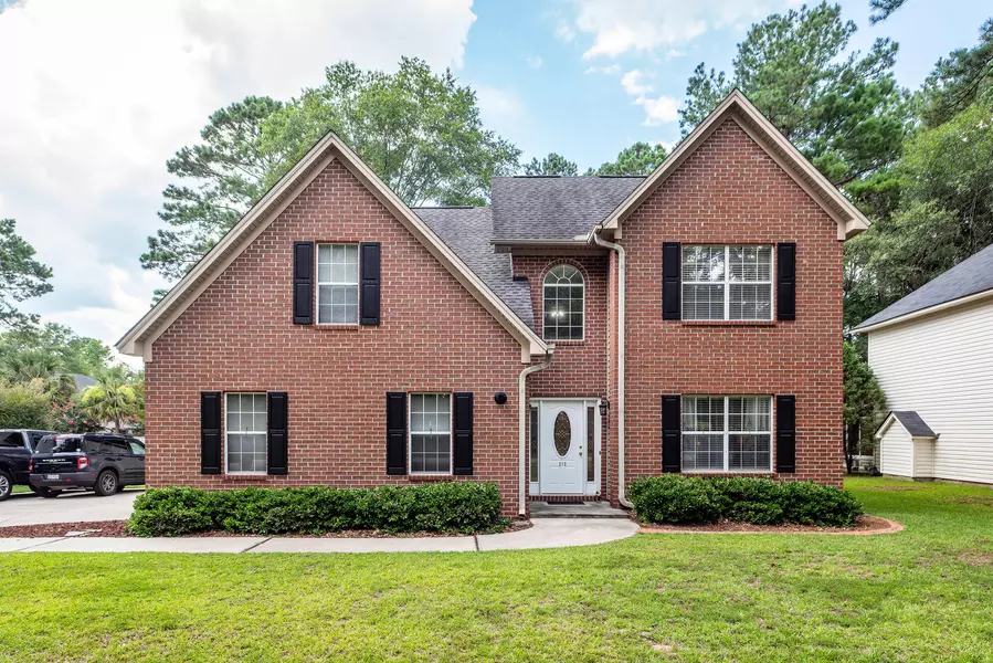212 Hamlet Cir, Goose Creek, SC 29445
