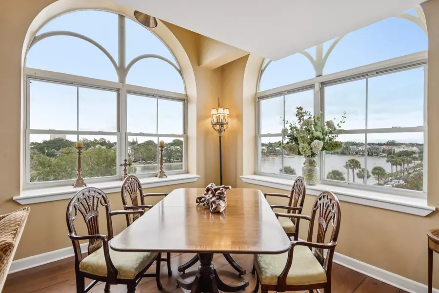 55 Ashley Ave #18, Charleston, SC 29401