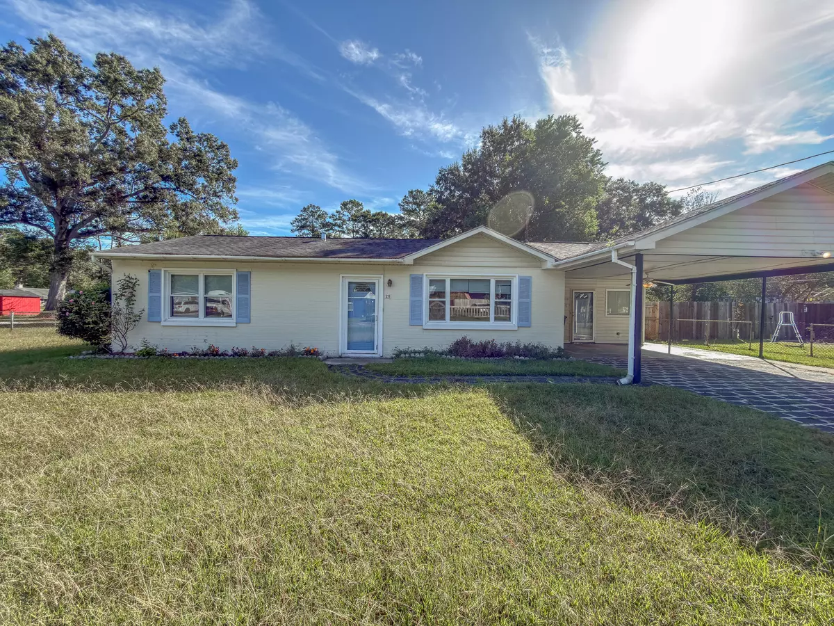 Goose Creek, SC 29445,211 Pineview Dr