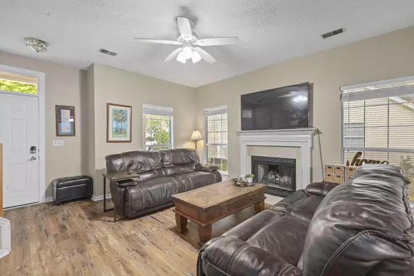 Charleston, SC 29414,1940 Treebark Dr