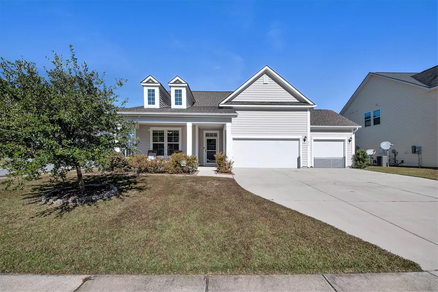 412 Stonefield Cir, Moncks Corner, SC 29461