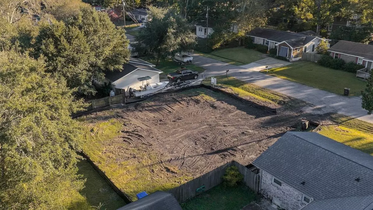 Mount Pleasant, SC 29464,894 Randall Dr