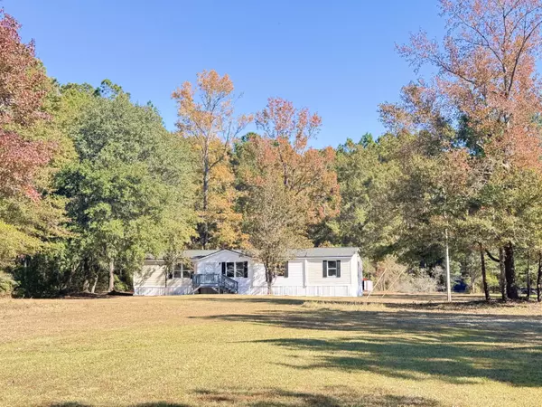 165 Camelot Pl, Walterboro, SC 29488