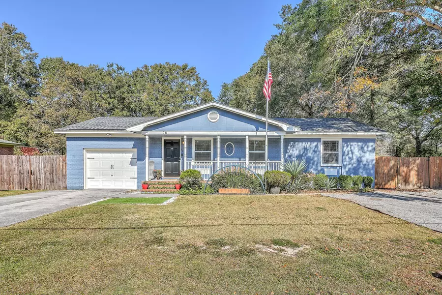 16 Newark Ave, Goose Creek, SC 29445