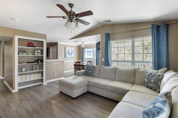 Charleston, SC 29412,700 Daniel Ellis Dr #5302