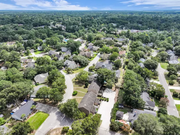 Charleston, SC 29412,50 Held Cir #50c