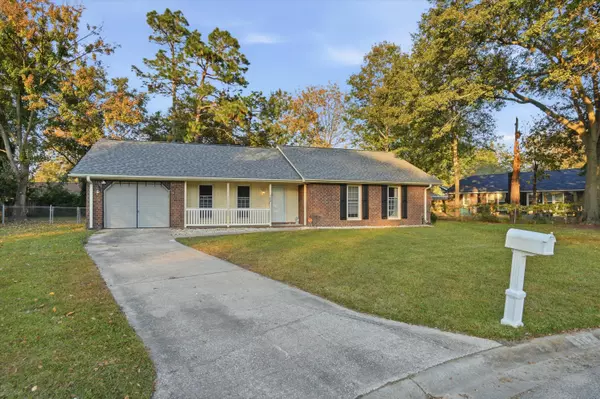 Summerville, SC 29486,102 Moccasin Ct