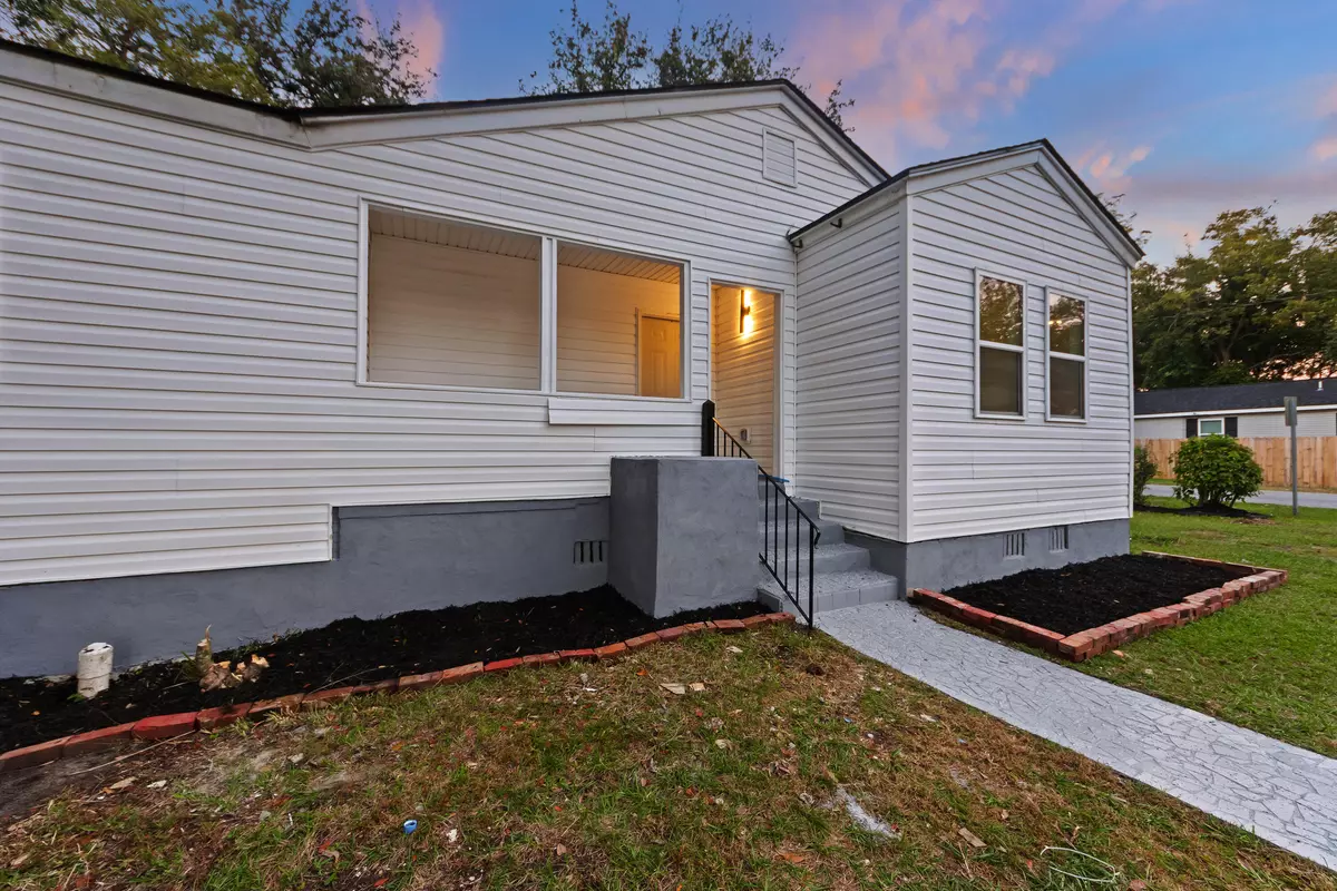 North Charleston, SC 29405,2682 Ranger Dr