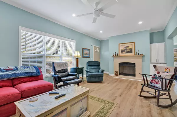 Edisto Island, SC 29438,520 Fishing Creek Dr