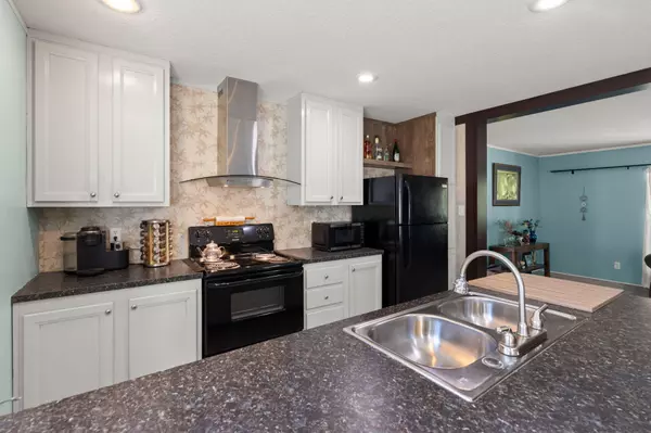 Summerville, SC 29483,109 Major Dr